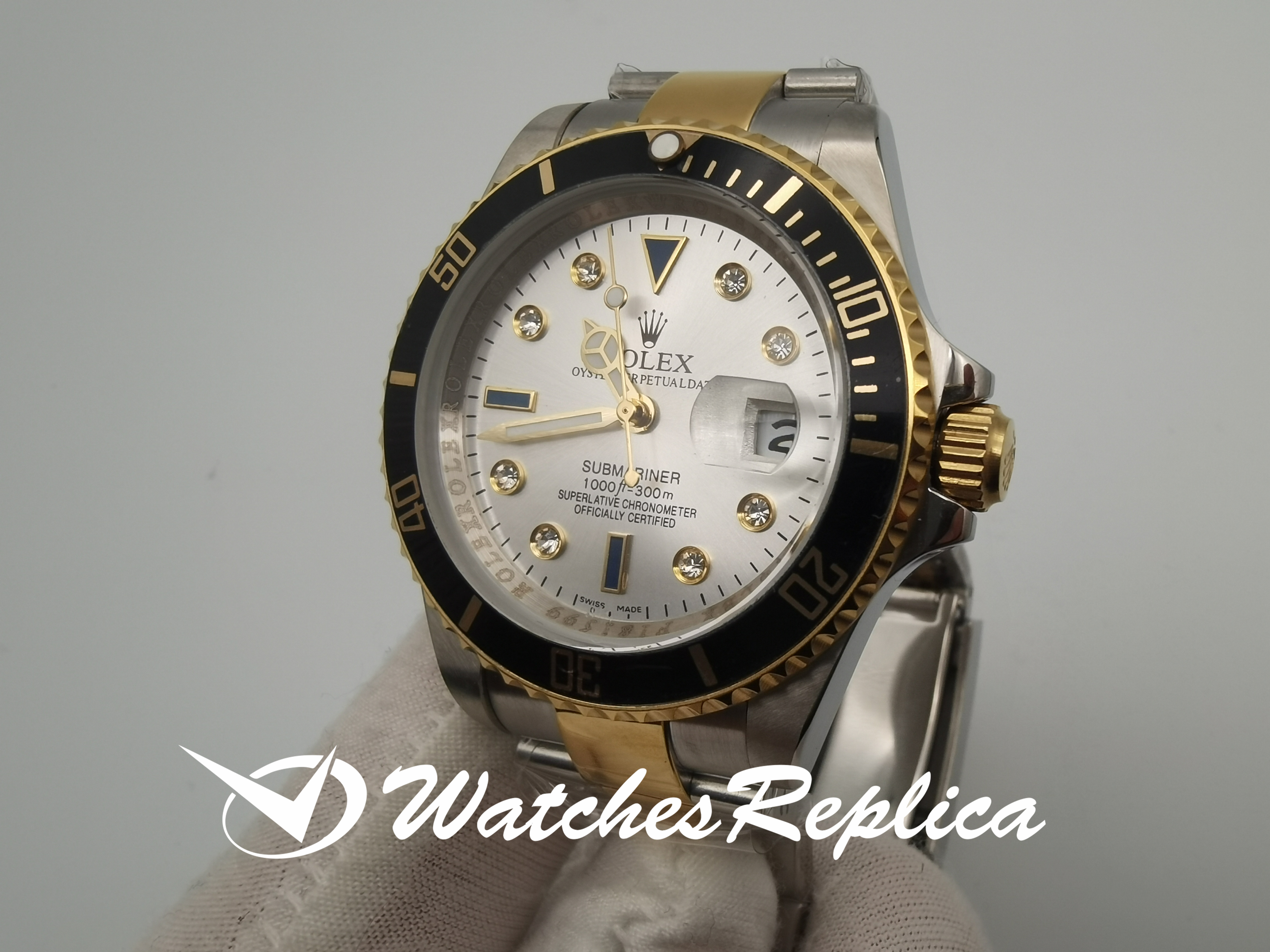 Rolex Submariner Datum 116613 40mm Zifferblatt Weiß mit Diamantstahl und Gelbgold für Männer Replica Uhren-1